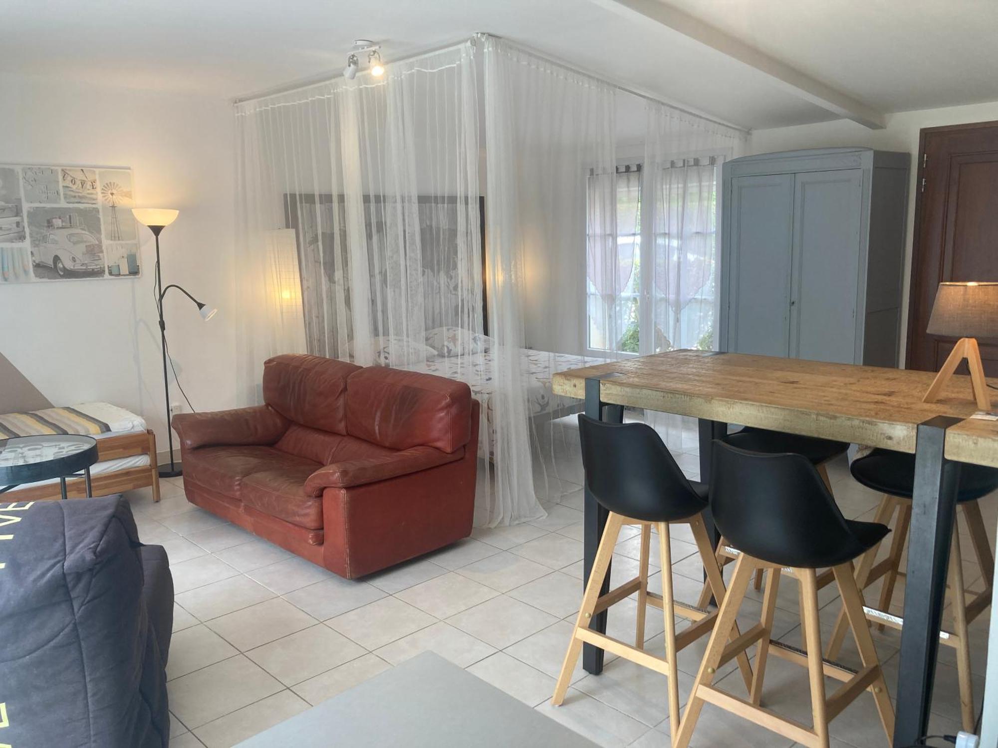 Les Bougainvillees De Camargue Villetelle Habitación foto